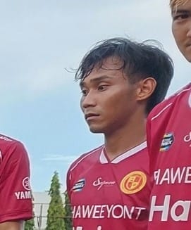 เตชธร สีหะวงษ์ (เชียงราย ทีเอสซี เอฟซี) 